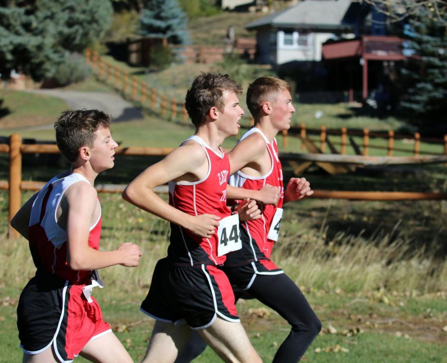Everett Preston (21), Jayce Parrish (19) and Dalton Duncan (19) compete together for a fast time. 