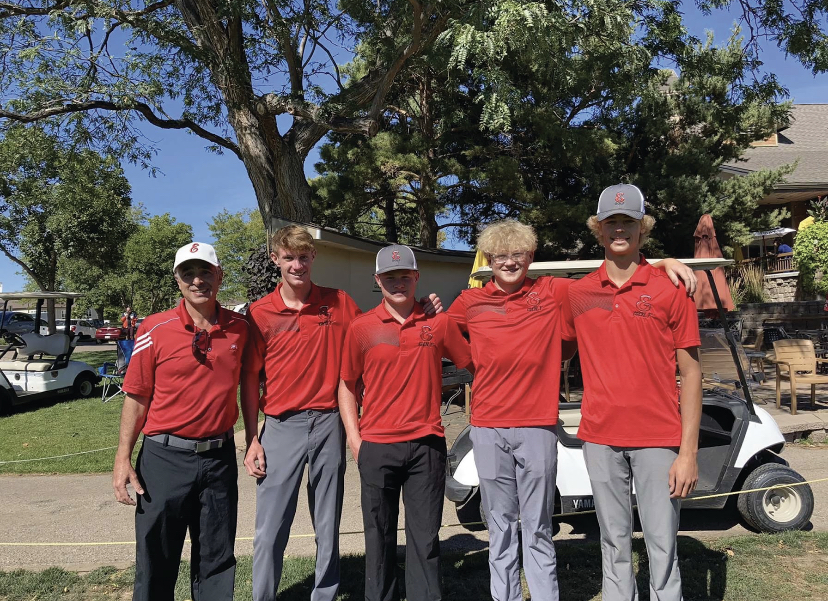 Reds golf team finishes their season in top 10