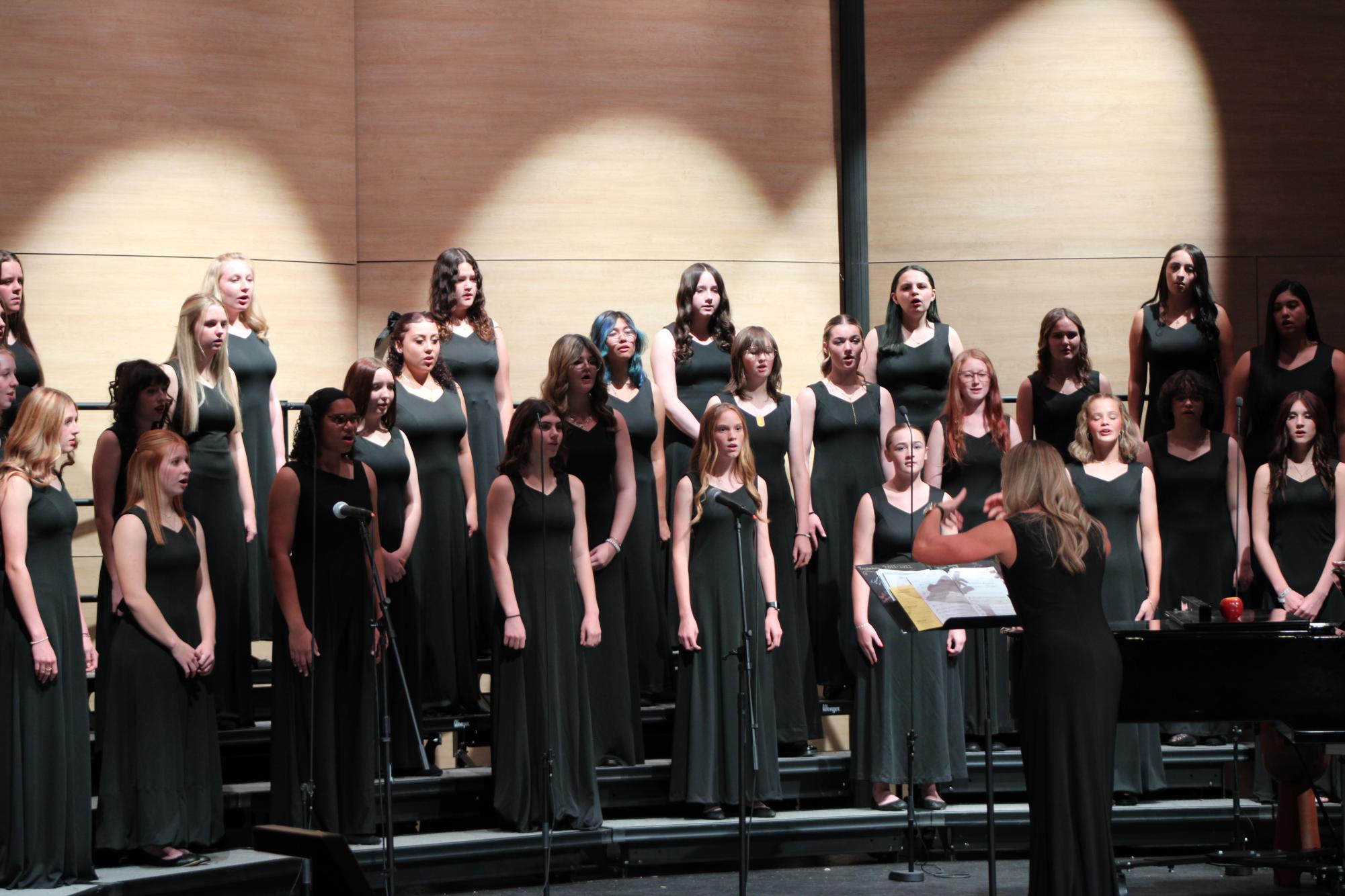 Fall choir concert riffs through the night