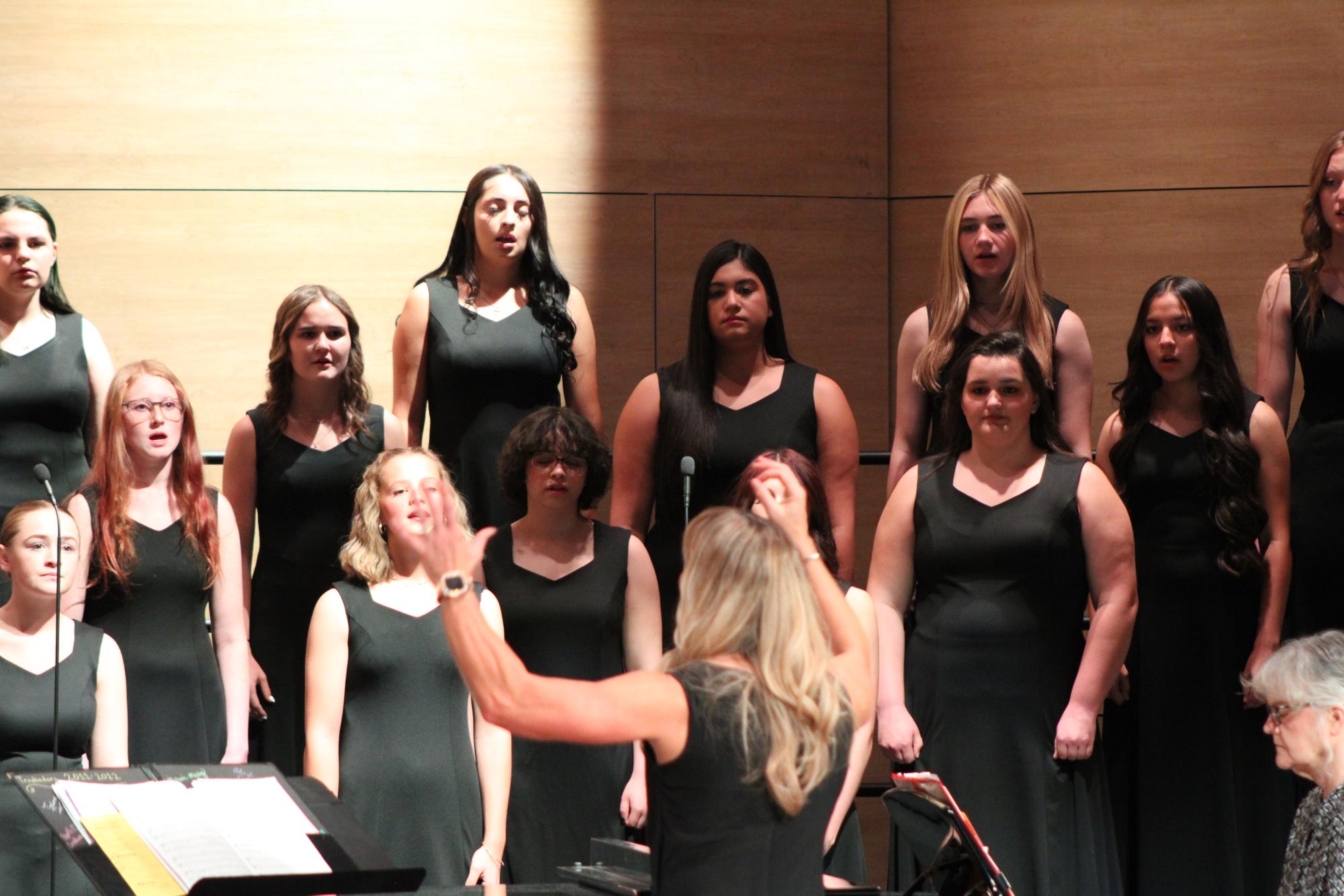 Fall choir concert riffs through the night