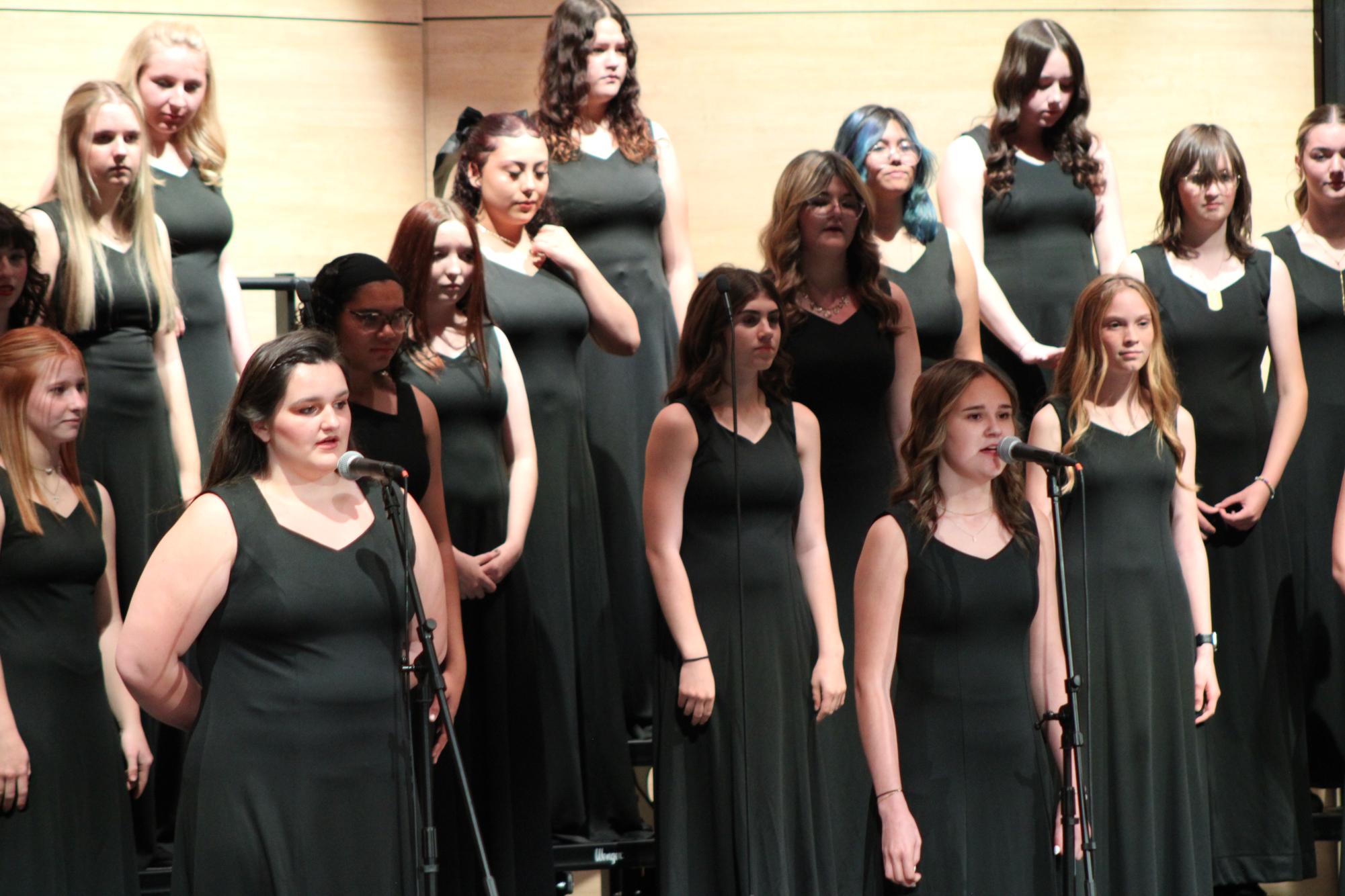 Fall choir concert riffs through the night