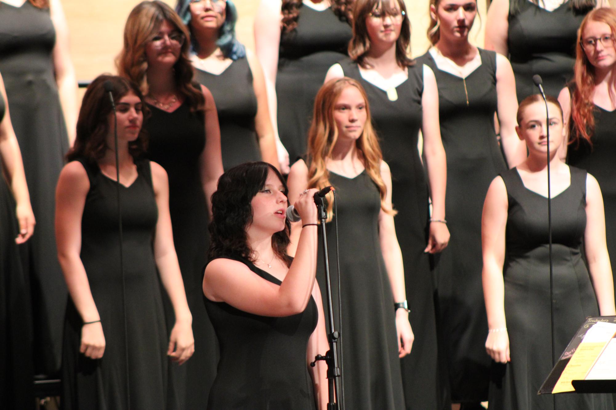 Fall choir concert riffs through the night