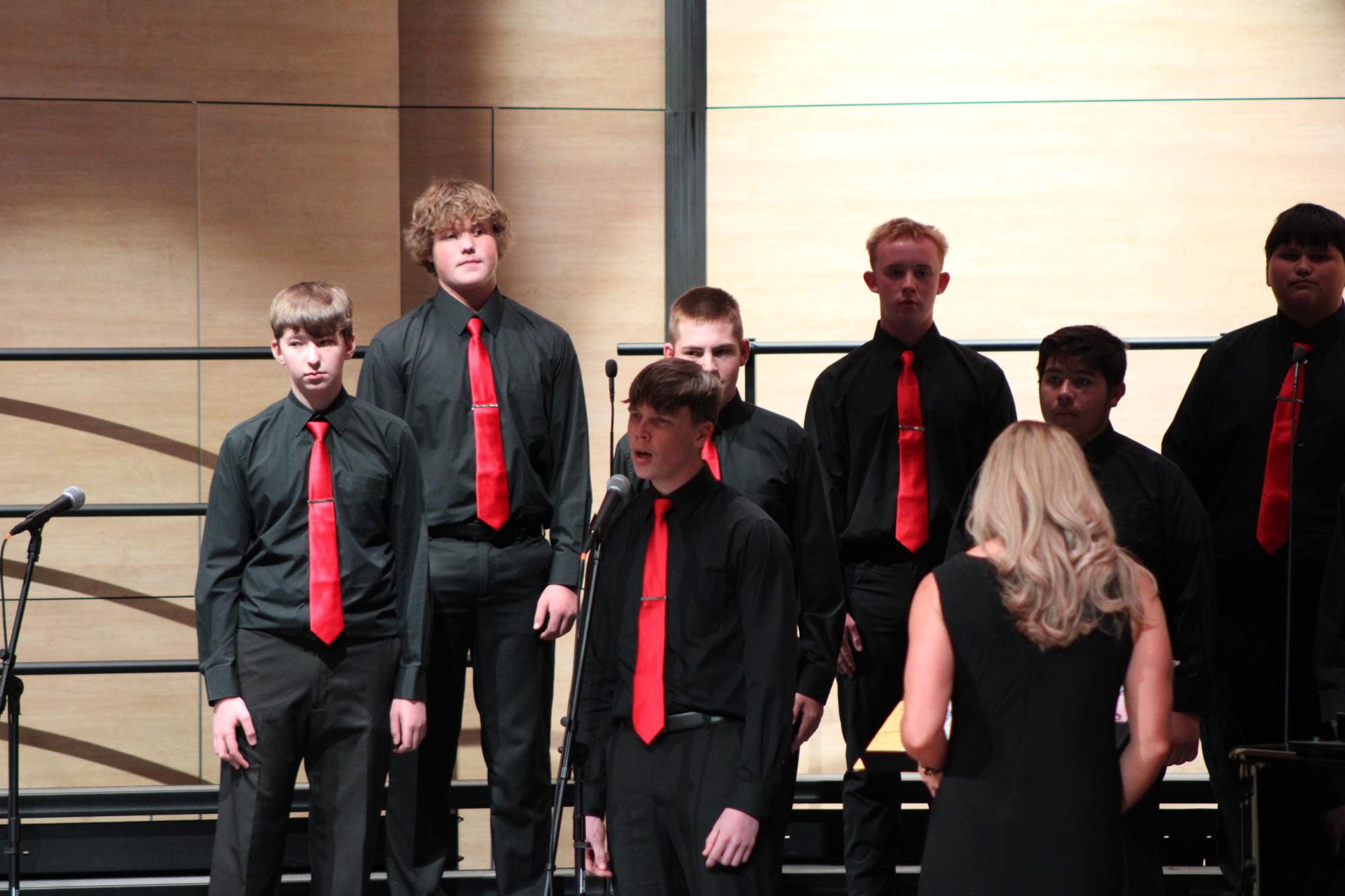 Fall choir concert riffs through the night