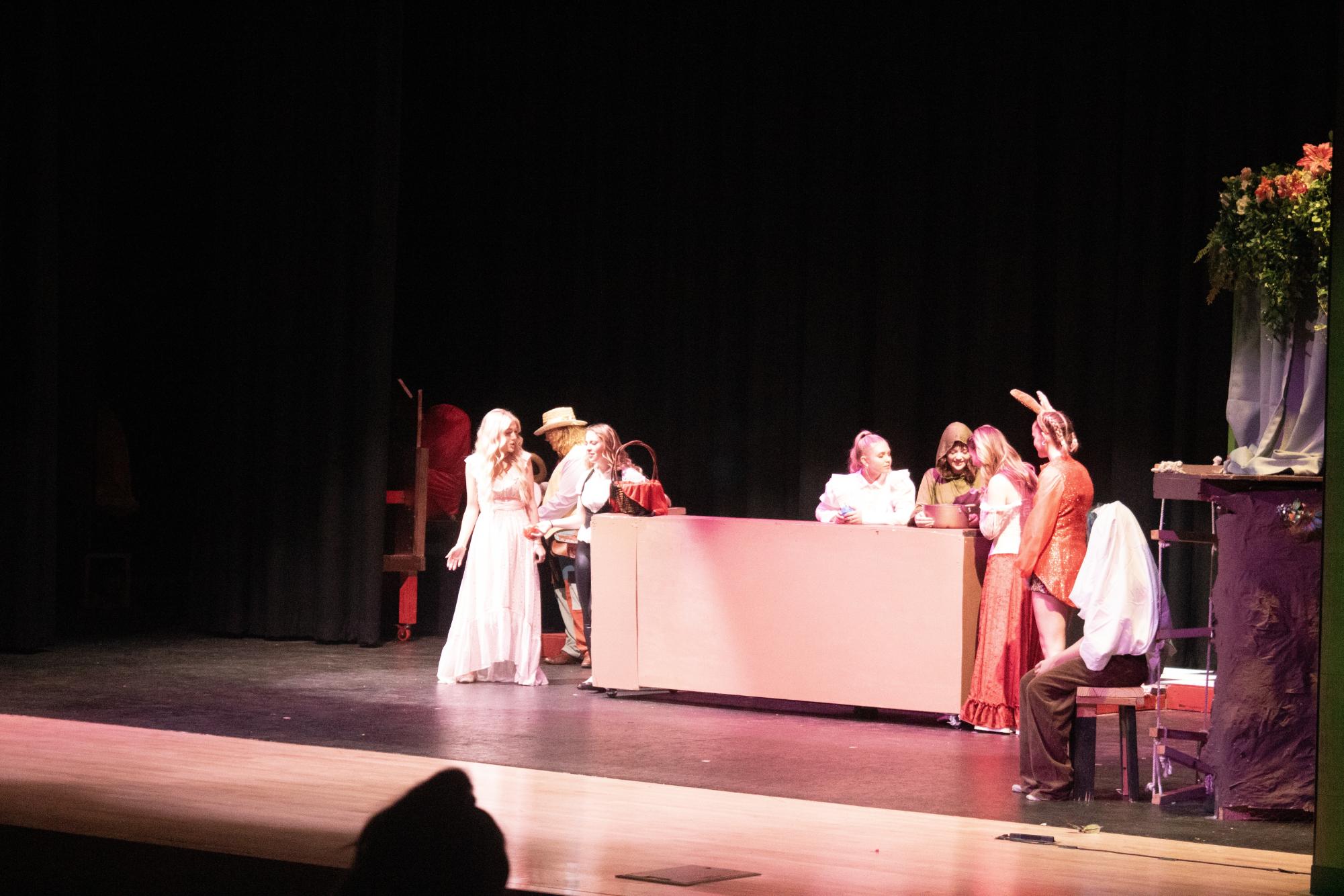 Queen of Hearts theatre production