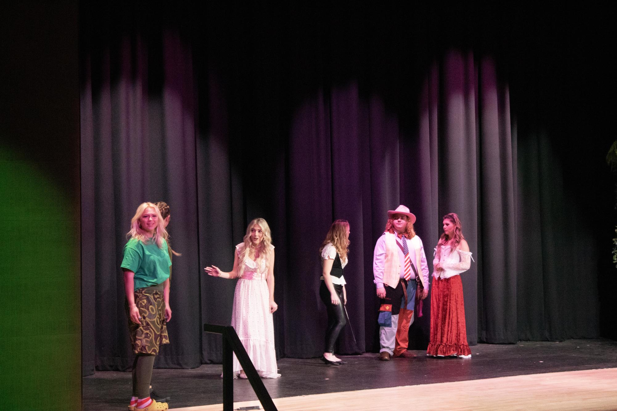 Queen of Hearts theatre production