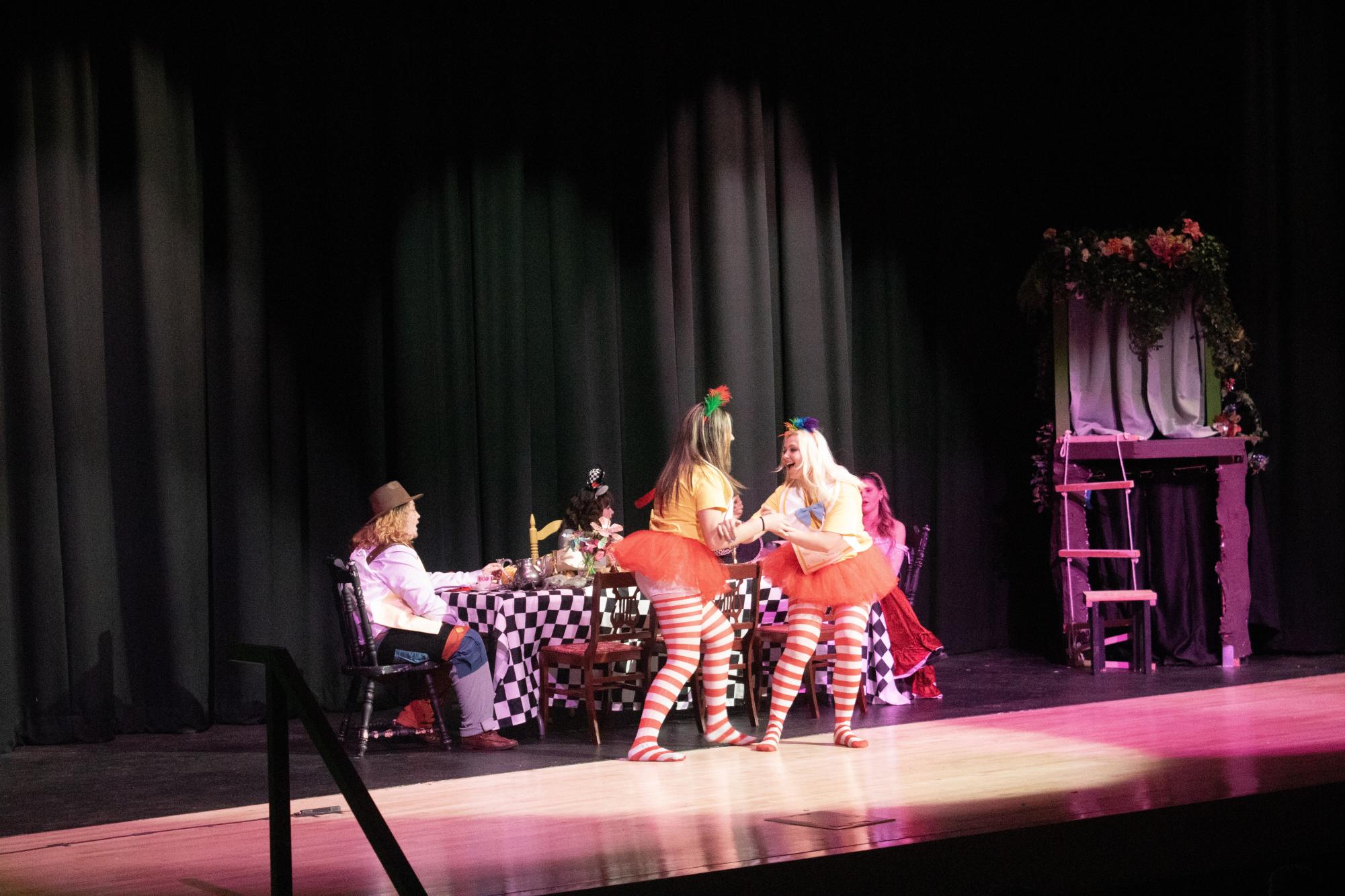 Queen of Hearts theatre production