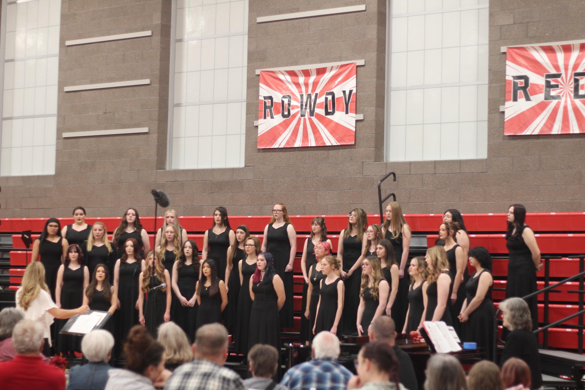 Eaton High School's music gala stuns audience