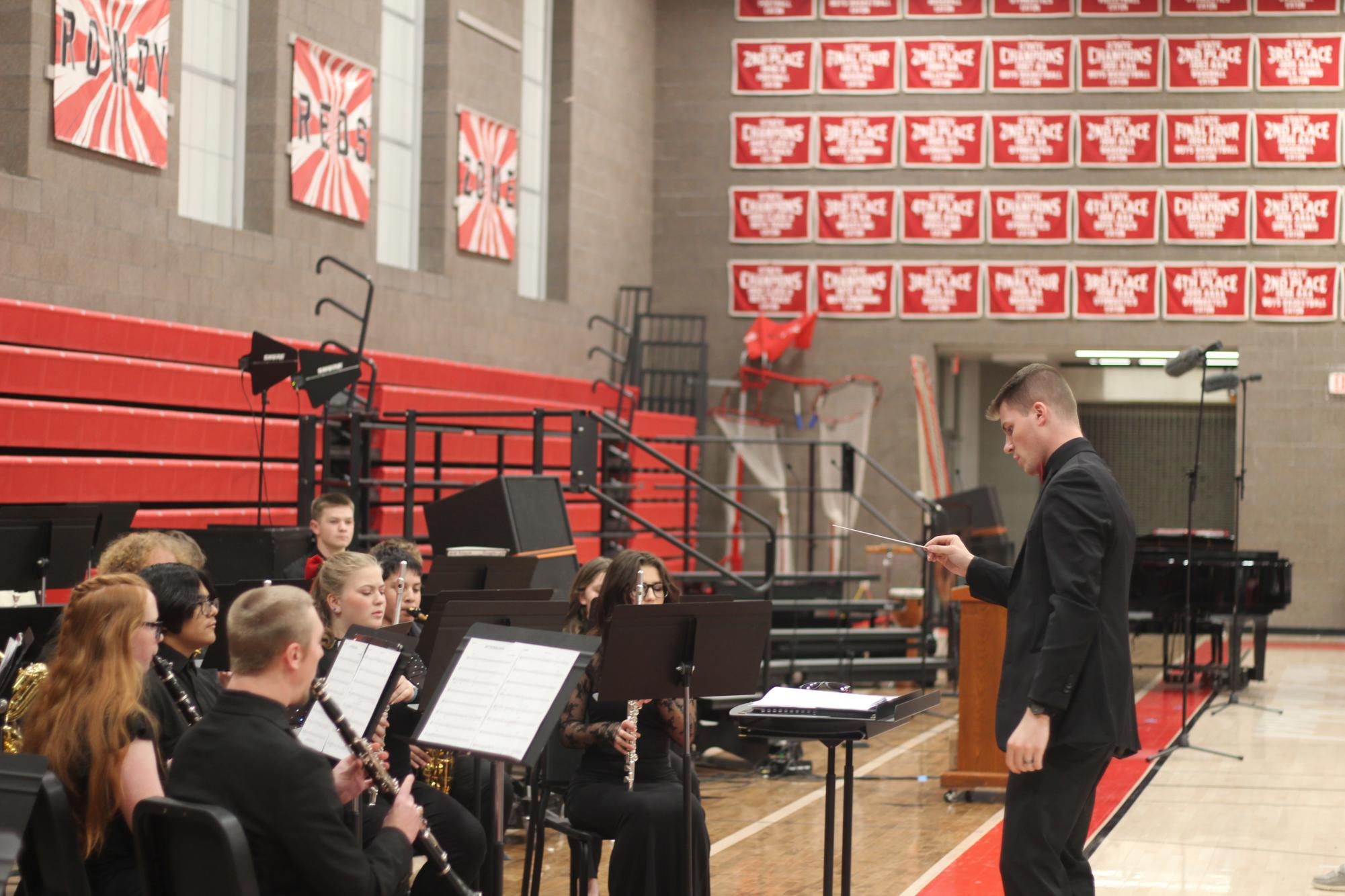 Eaton High School's music gala stuns audience
