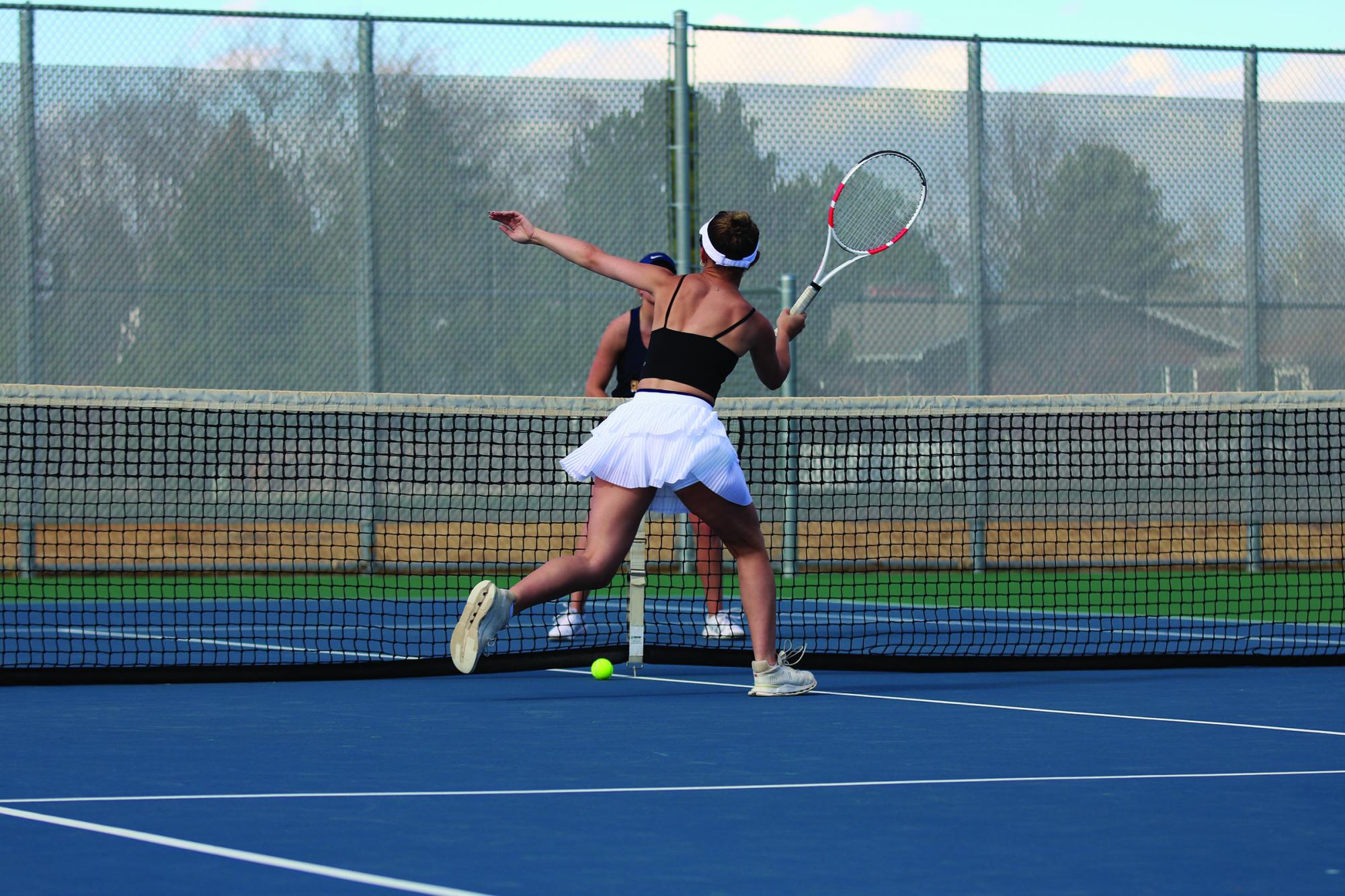 Eaton varsity tennis vs Timnath