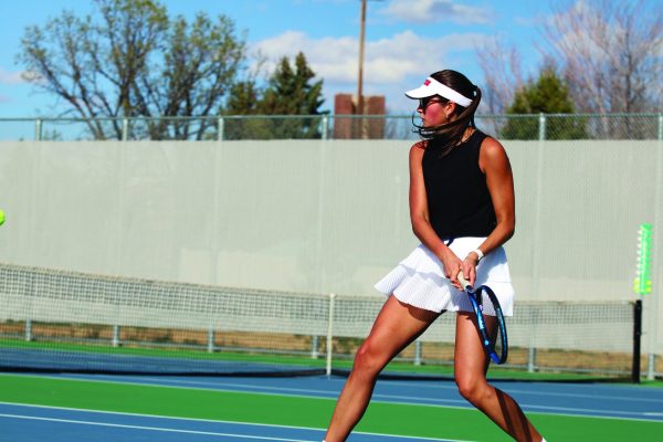 Eaton varsity tennis vs Timnath