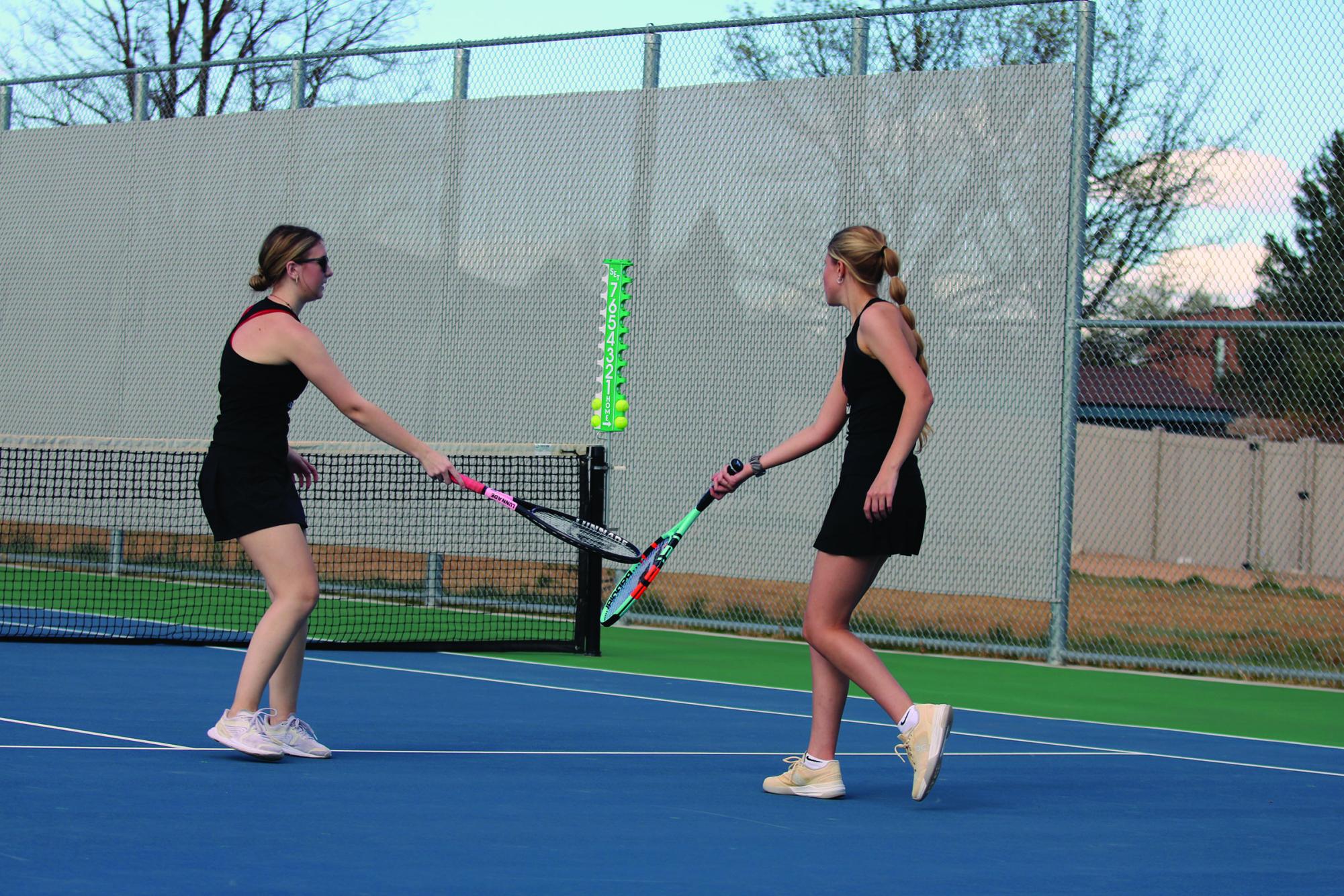 Eaton varsity tennis vs Timnath